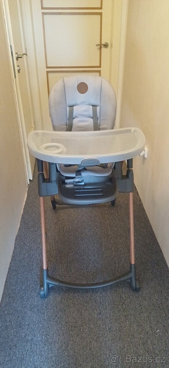 Krmící židlička Maxi Cosi