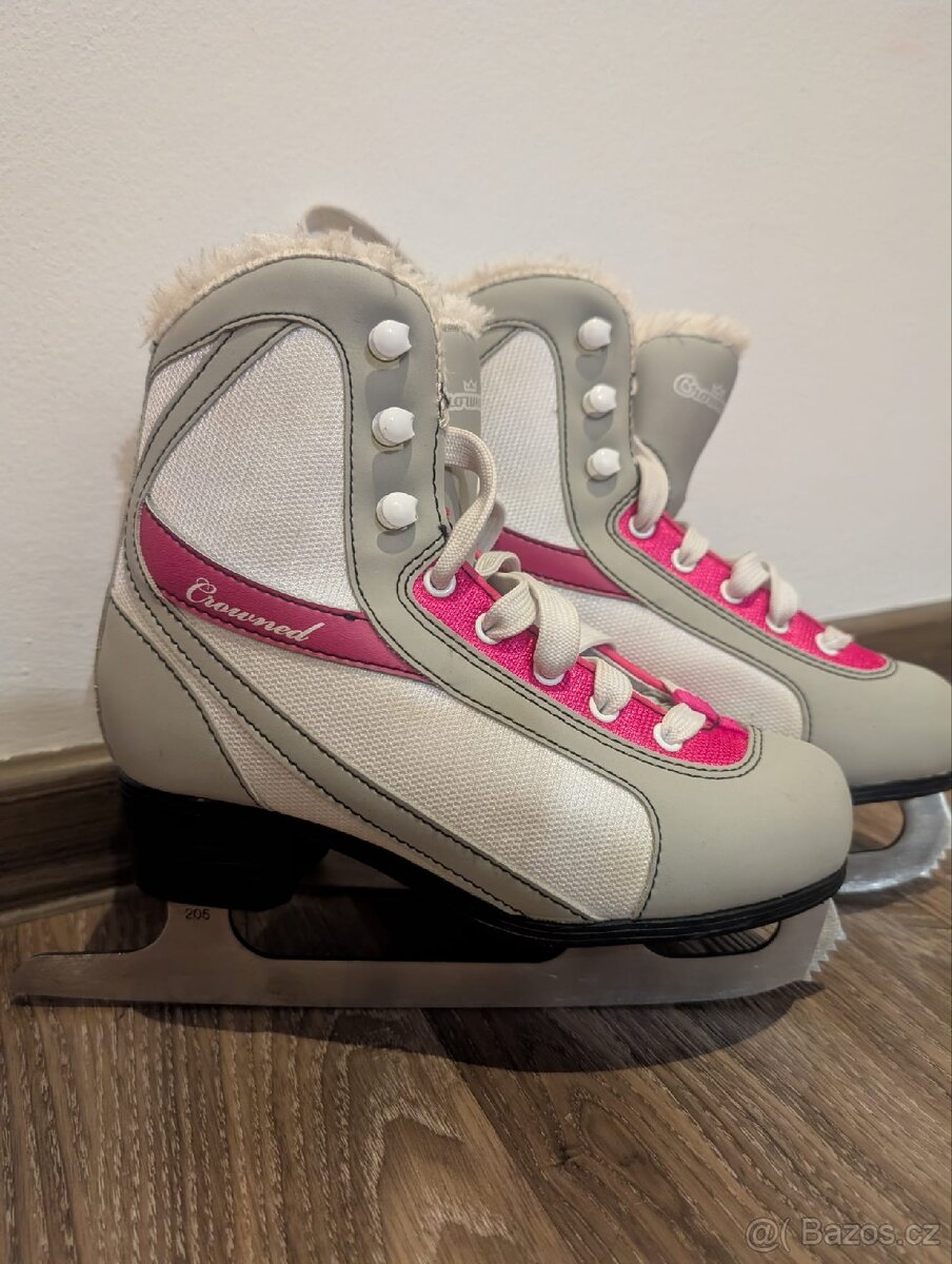 Brusle dívčí vel. 33