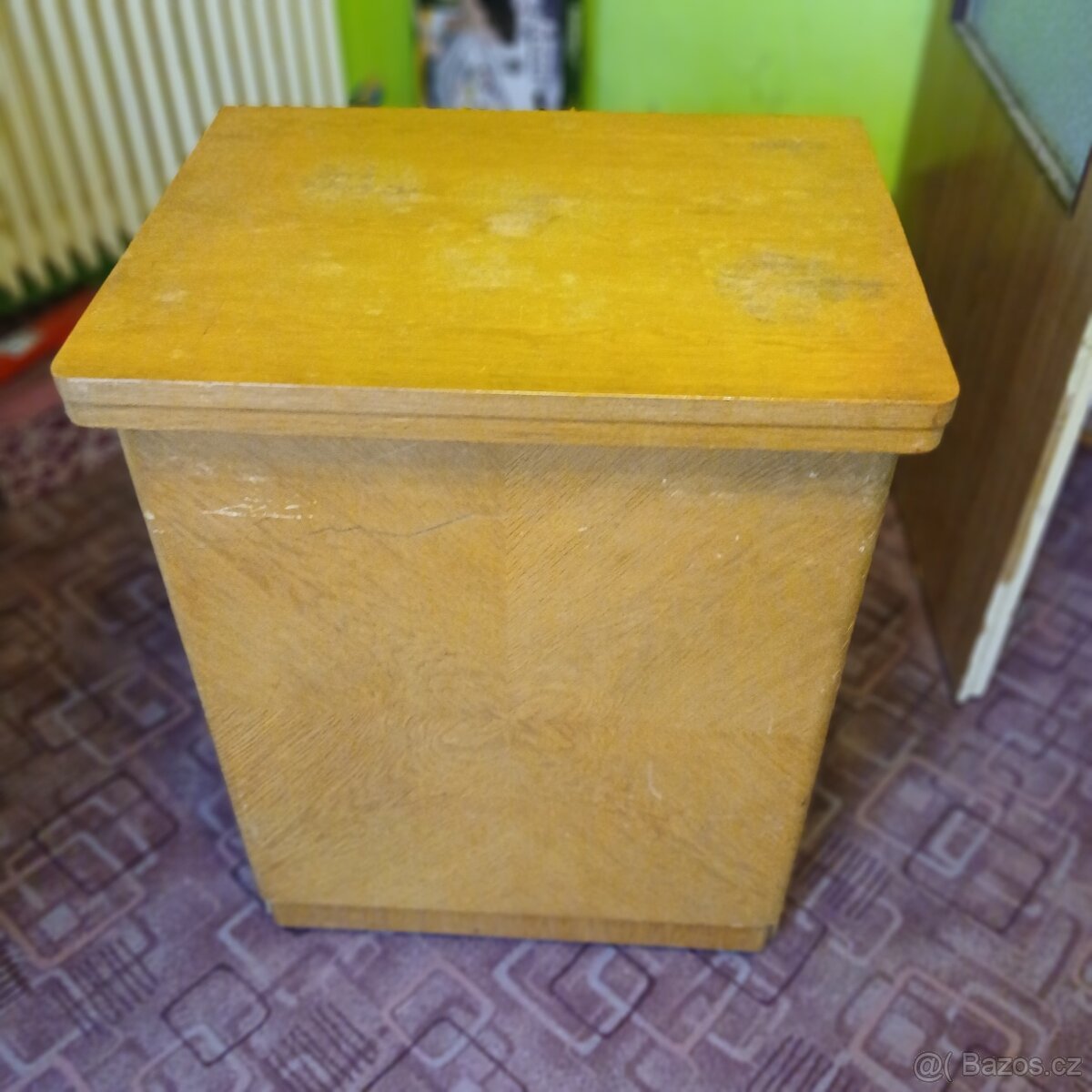 mechanocký šicí stroj