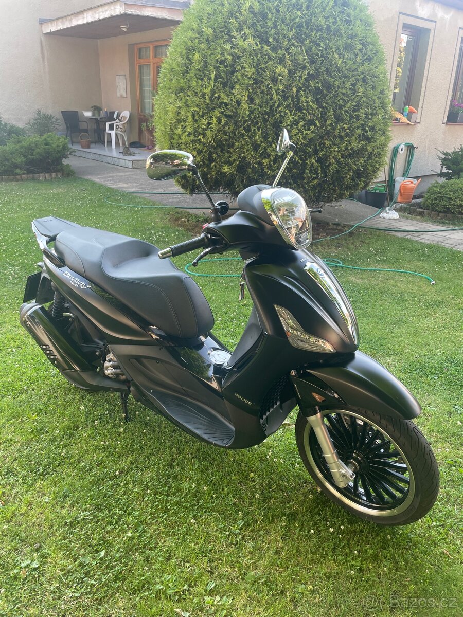 PIAGGIO Beverly 300 Police