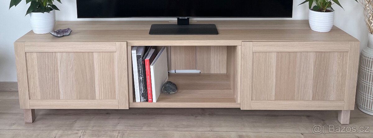 IKEA TV stolek