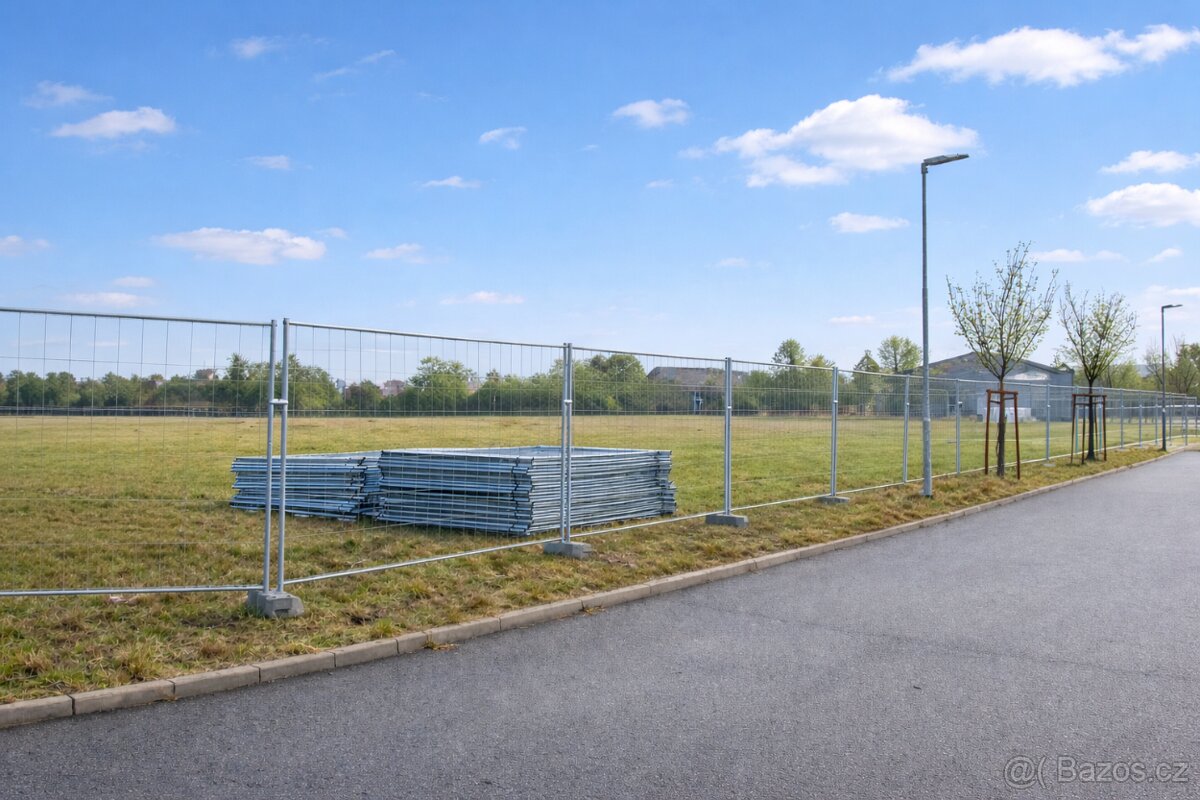 NOVÝ MOBILNÍ PLOT 650,-