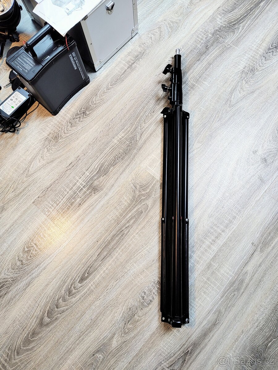 Profesionální externí blesk - phototools