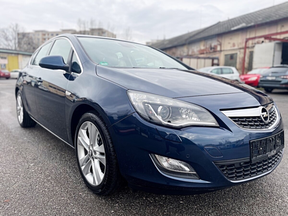 OPEL ASTRA J 1.4T 103kw 2.MAJ FULL SERVIS 119.000km TOP