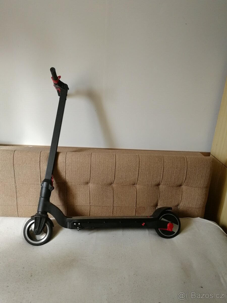 Elektrokoloběžka 350W