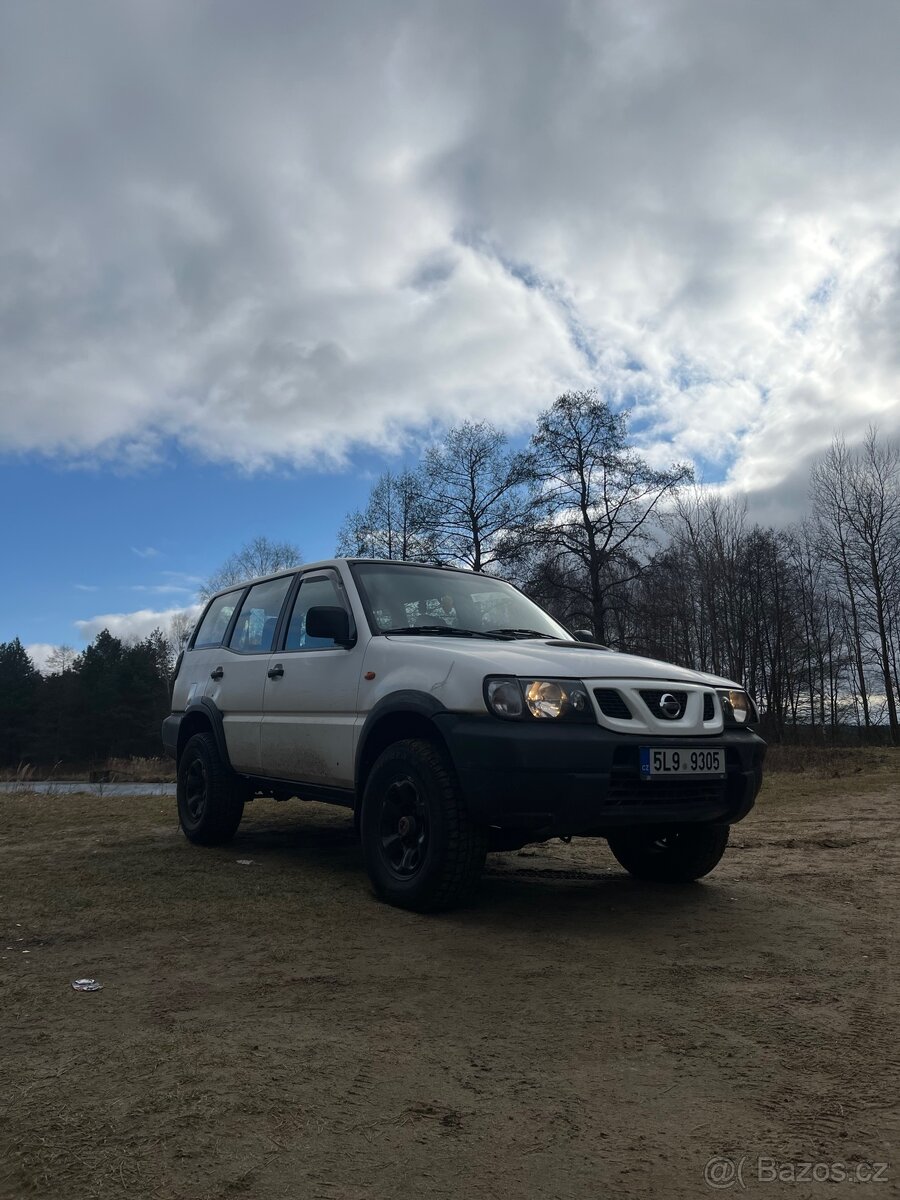 Nissan terrano 2.7tdi