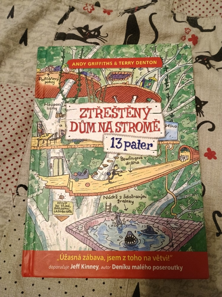 Ztřeštěný dům na stromě 13 pater