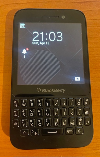 Blackberry Q5