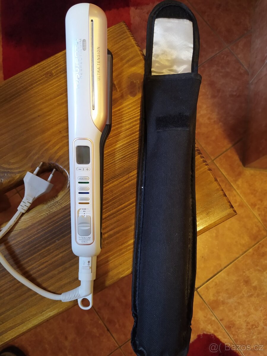 Žehlička na vlasy Rowenta SF Perfectissim Liss