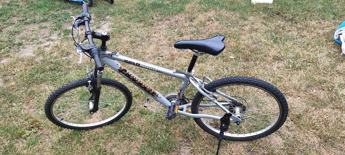 Kolo favorit Vento sx