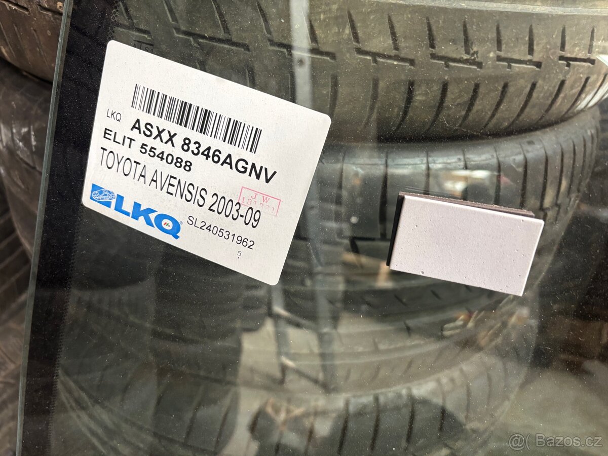 Celní sklo Toyota Avensis T25 combi