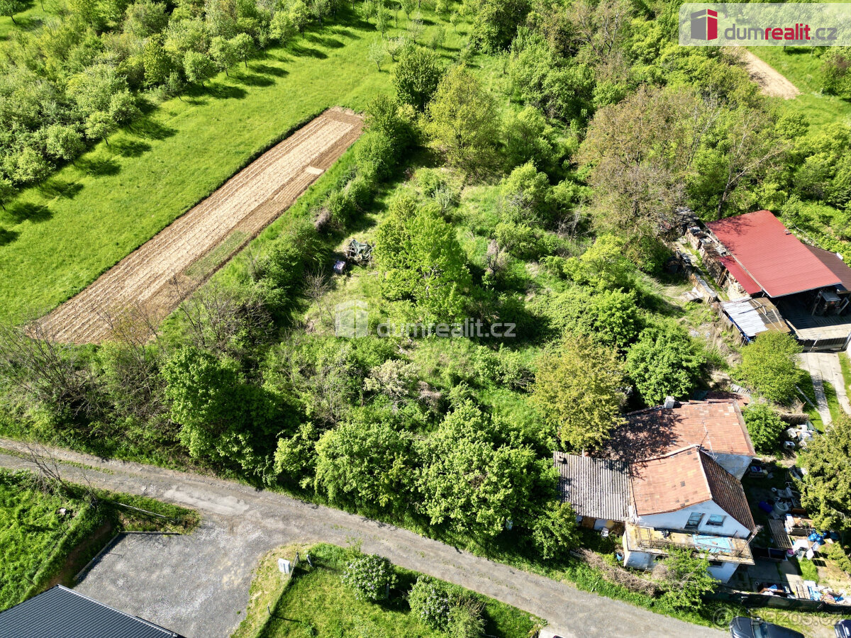 Prodej pozemku, 1 411 m2, Jalubí