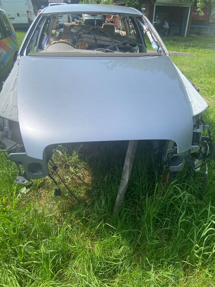 Kapota Audi a6 c6