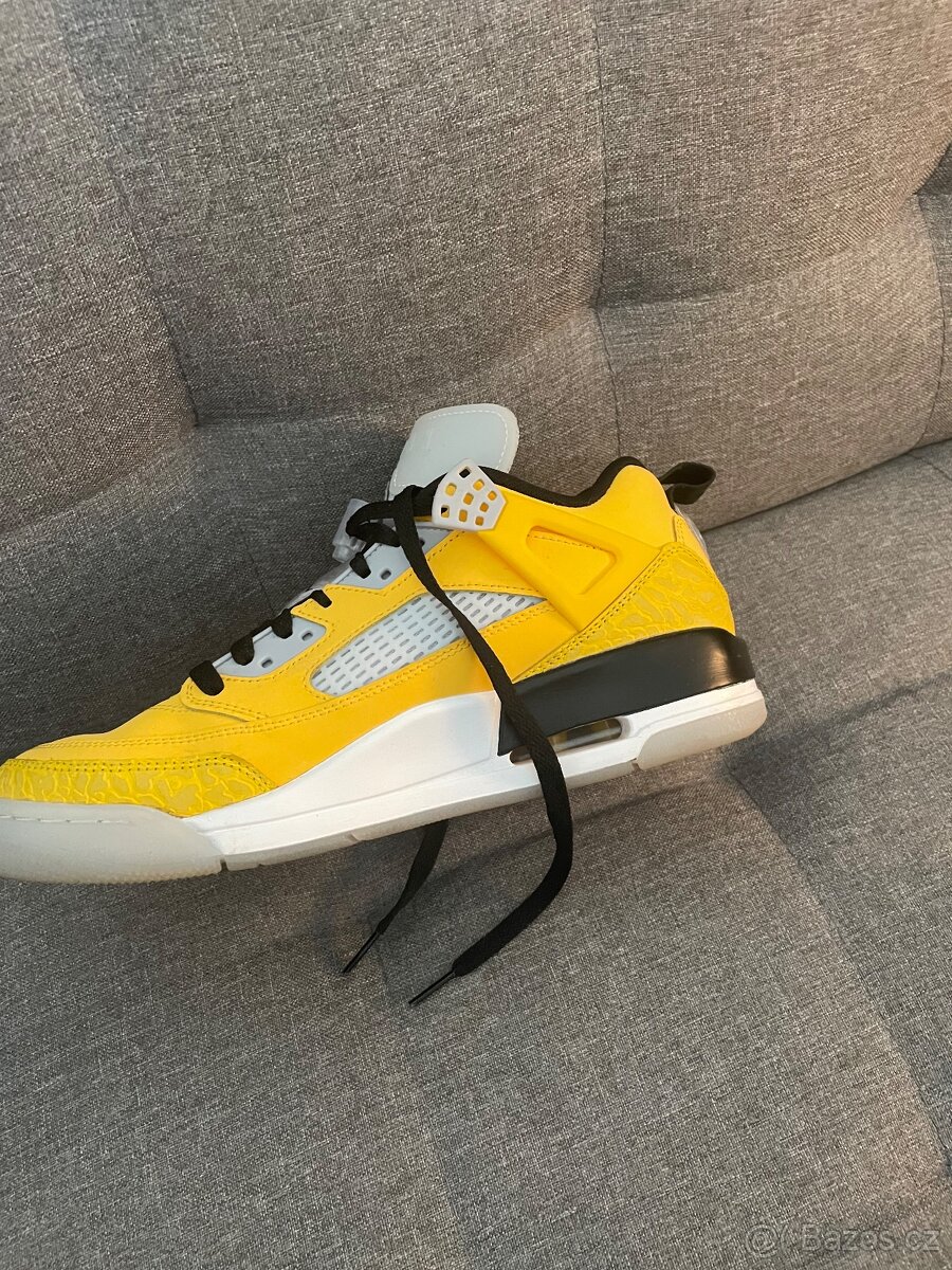 Jordan spizike vel. 42