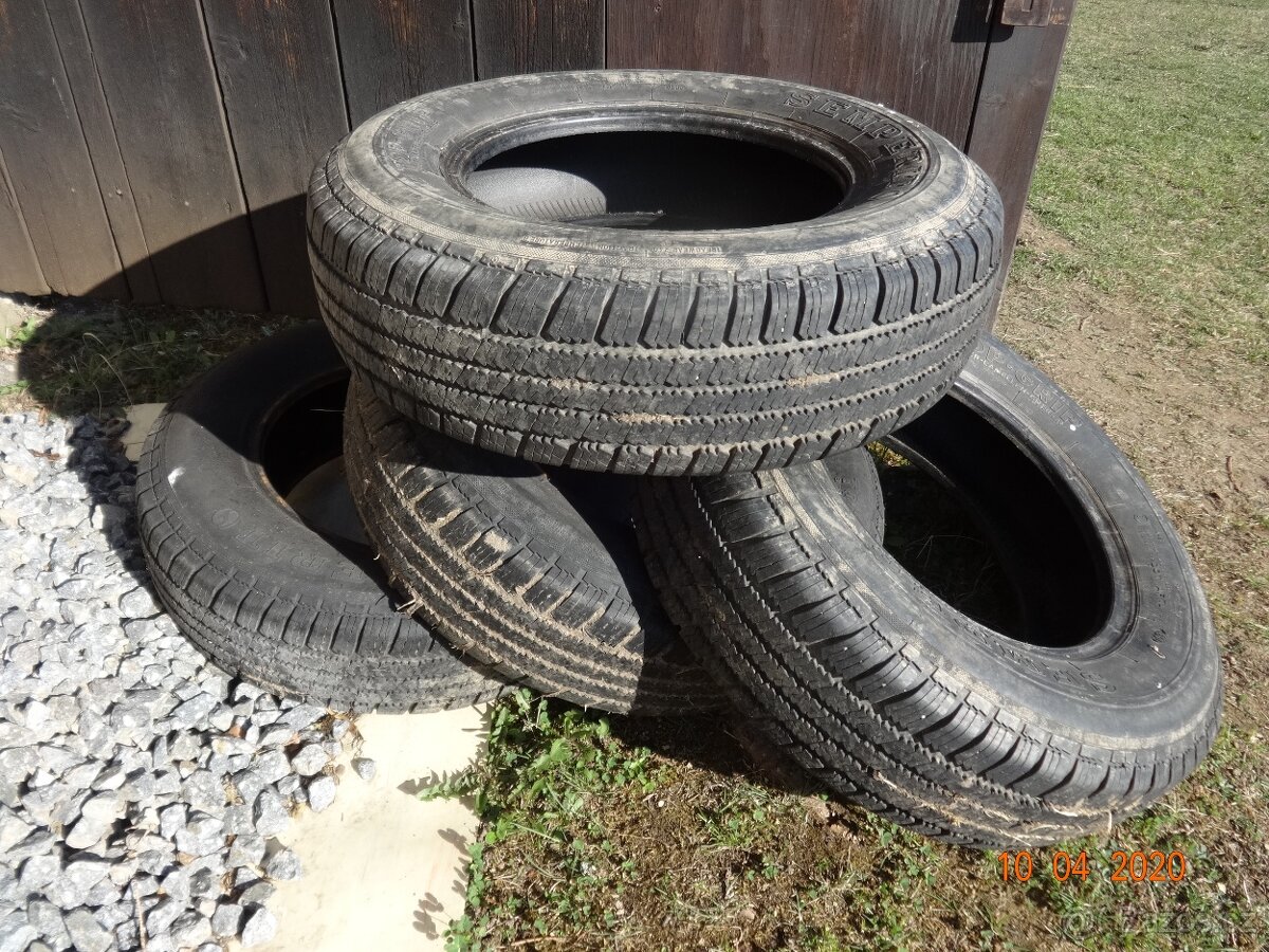pneu 195r15