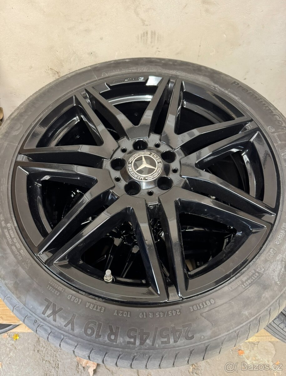 Alu kola MERCEDES AMG W447 245/45 r19 ZIMNI PIRELLI
