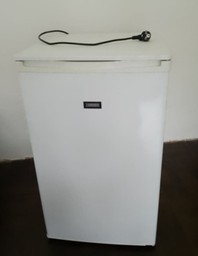 Prodám malou lednici