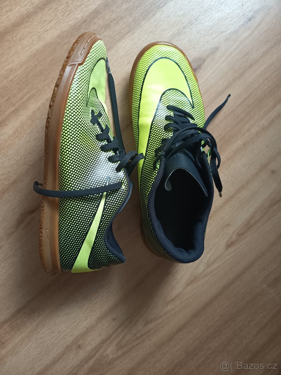Sálovky Nike