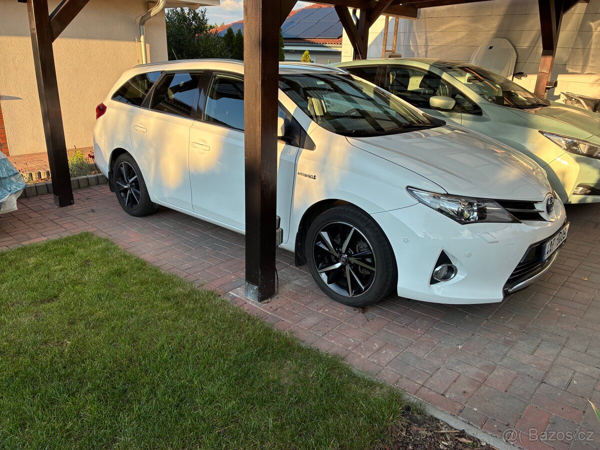 Toyota Auris TS Hybrid Executive