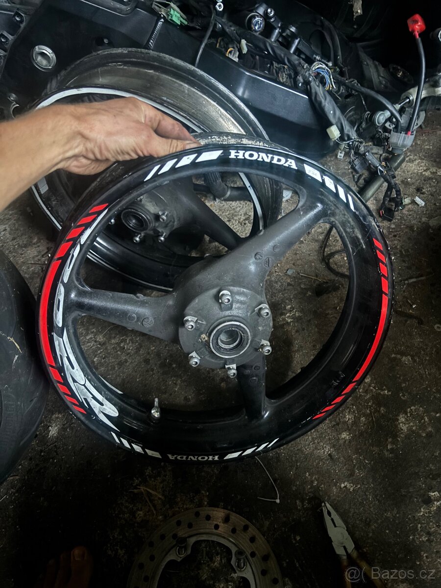 Kola na Honda CBR 929RR a 954RR Fireblade 00-03