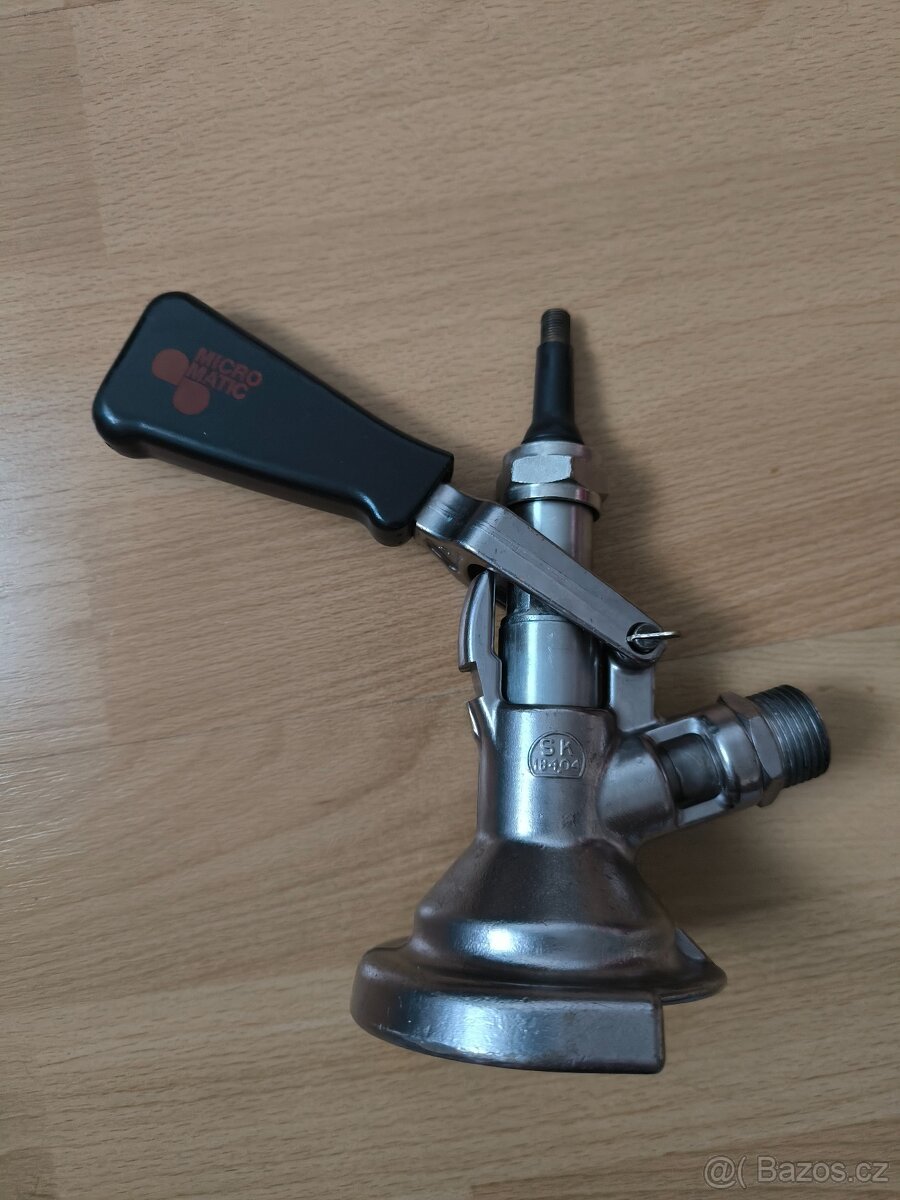 Narážecí pivní hlava