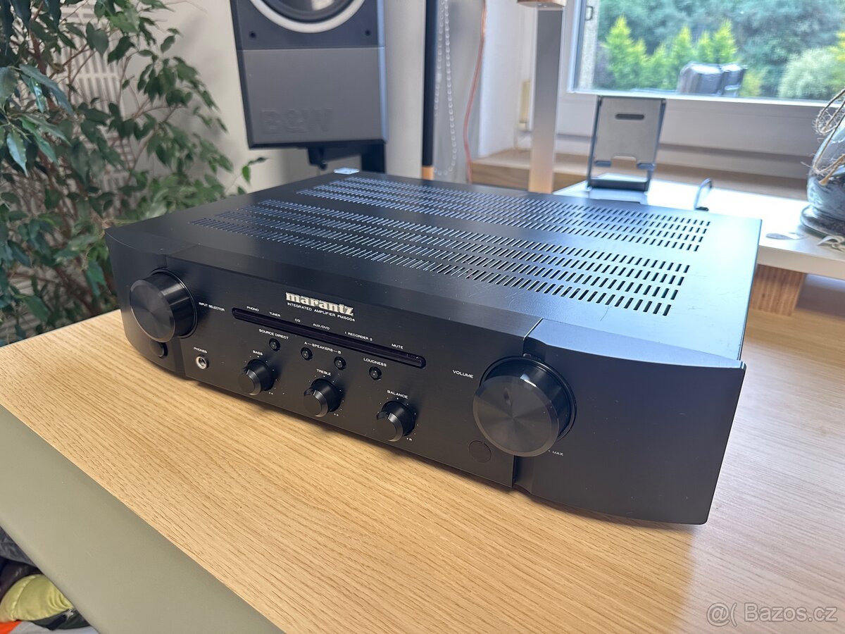 Marantz PM5004 - stereo zesilovač