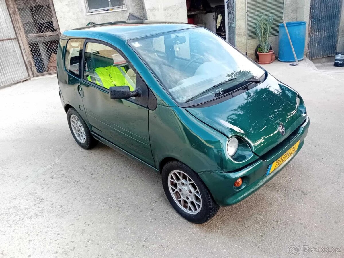 KOUPÍM MOPEDAUTO DO 25000