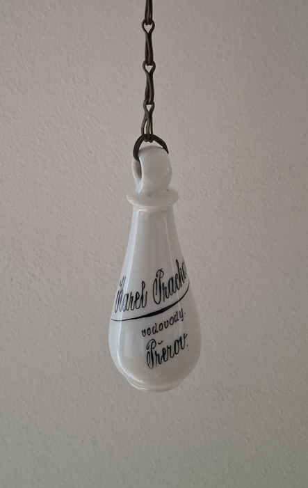 splachovadlo porcelán