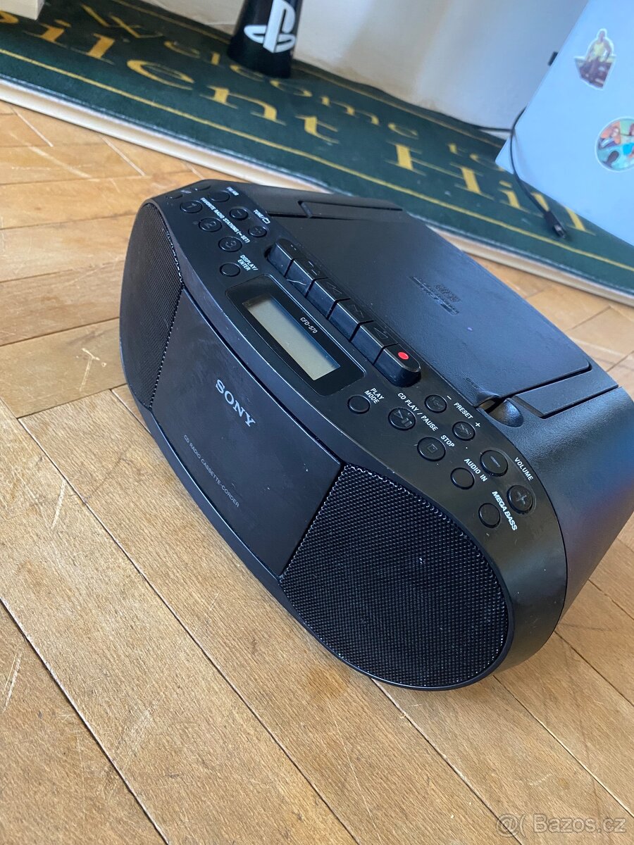 Sony kazeťák(CD,Kazety)