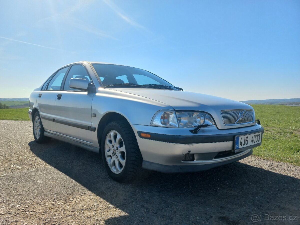 Volvo S40 1.8, benzin