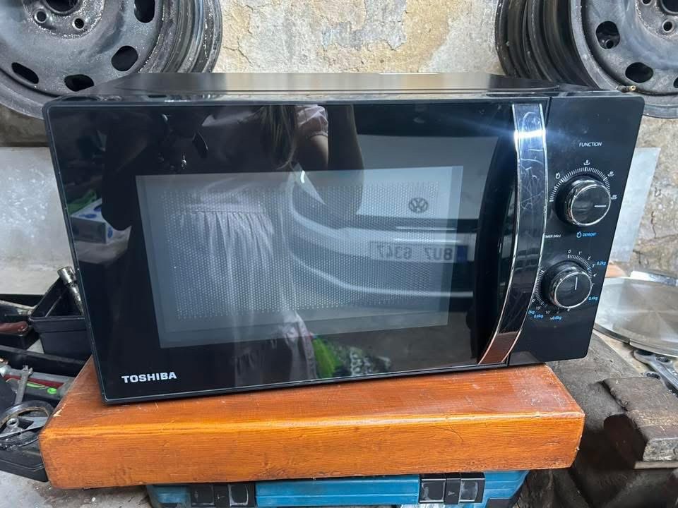 Mikrovlnná trouba Toshiba MWP-MM20P Cena 1.500,-