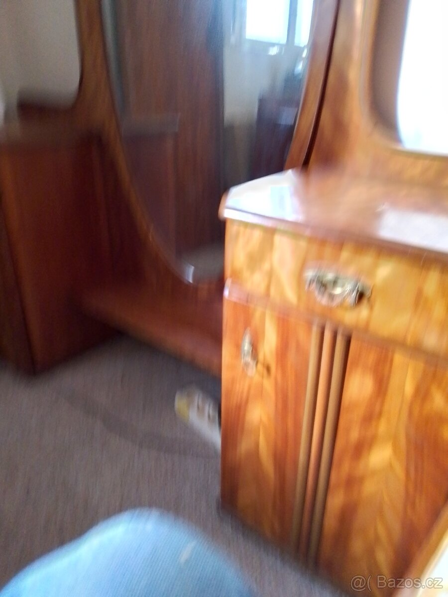 STAROŽITNÁ LOŽNICE Z ROKU 1920