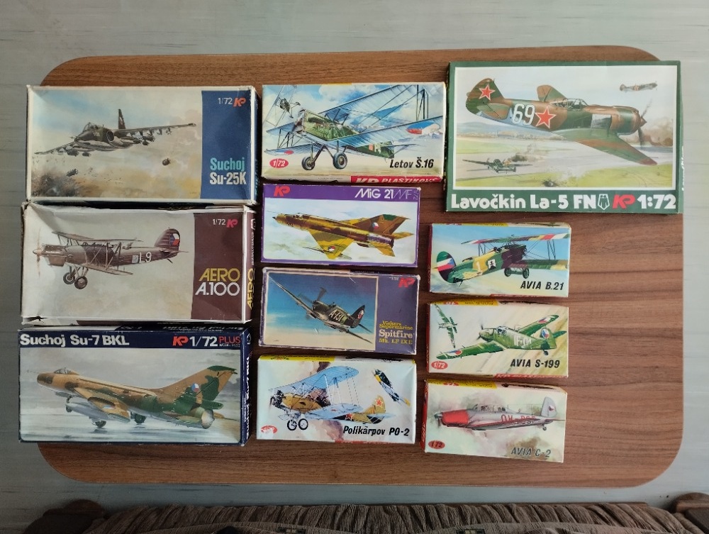 Modely letadel,KP, plastové stavebnice.