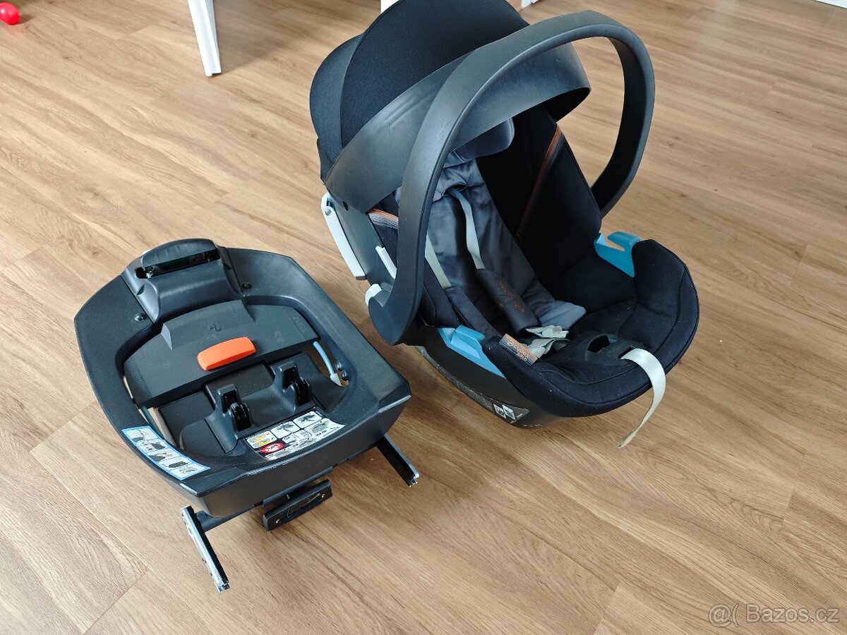 Autosedačka Cybex gold včetně základny
