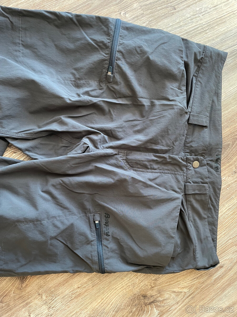 Šedé pánské outdoorové kalhoty Bergans vel 52