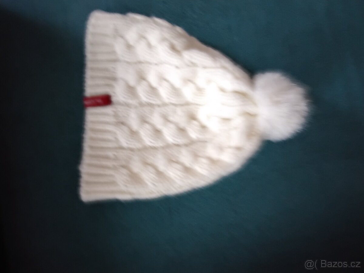 Dívčí čepice zimni