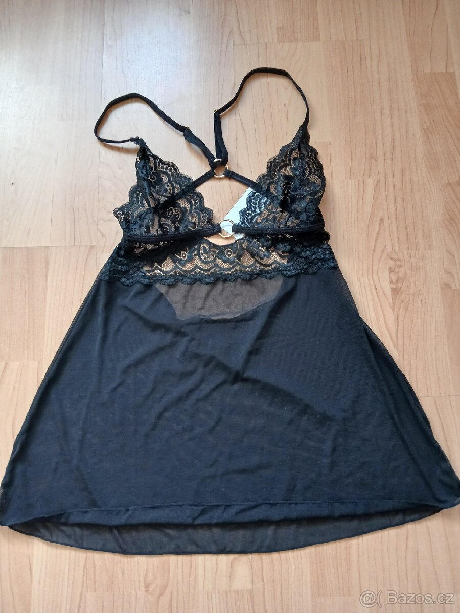 Noční košilka s tangy