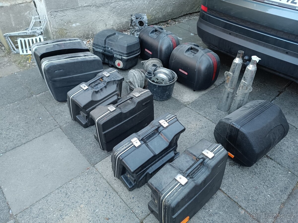 Honda CB, CX, kufry moto krauser... úklid