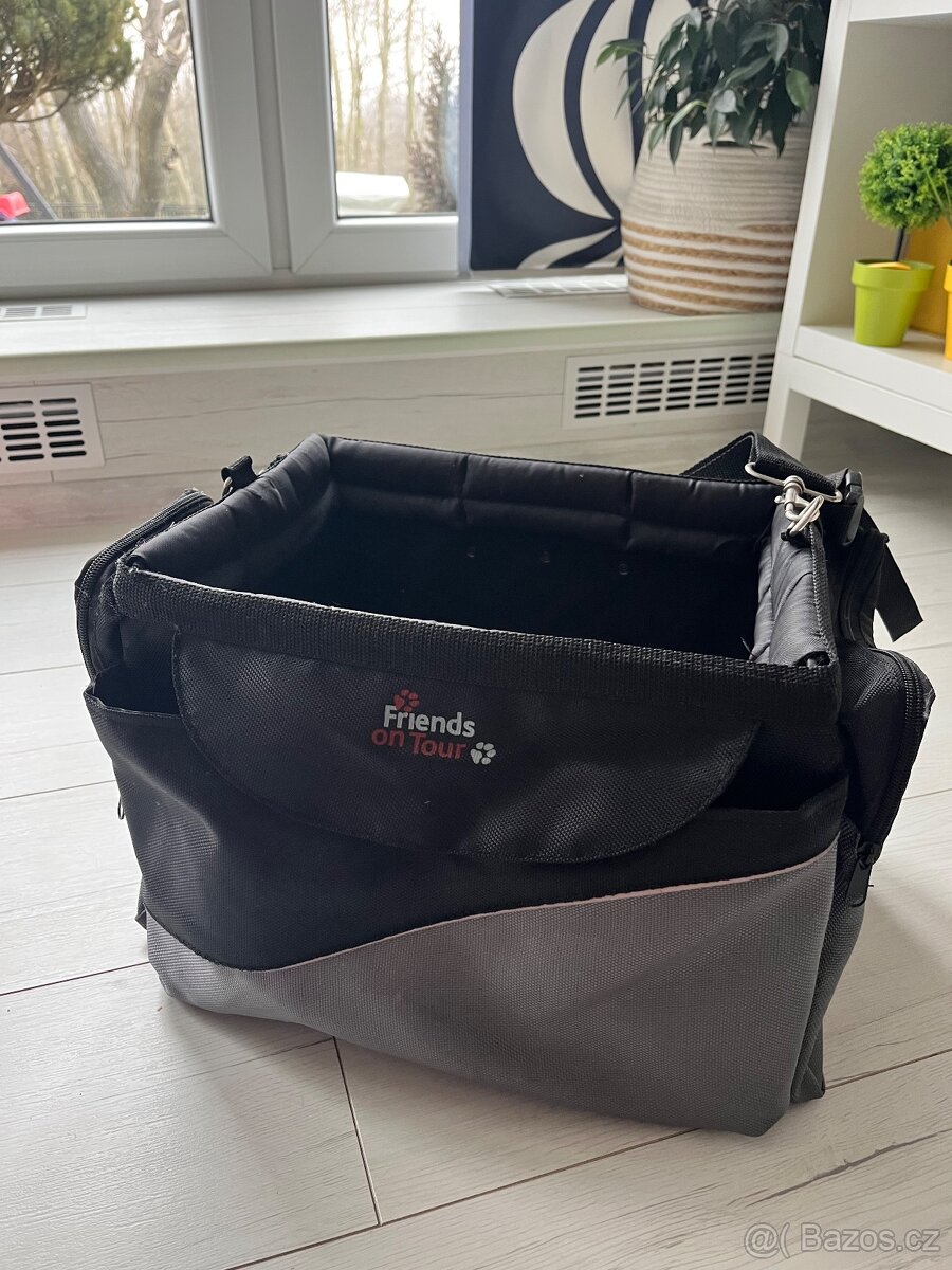 Taška na psa na kolo