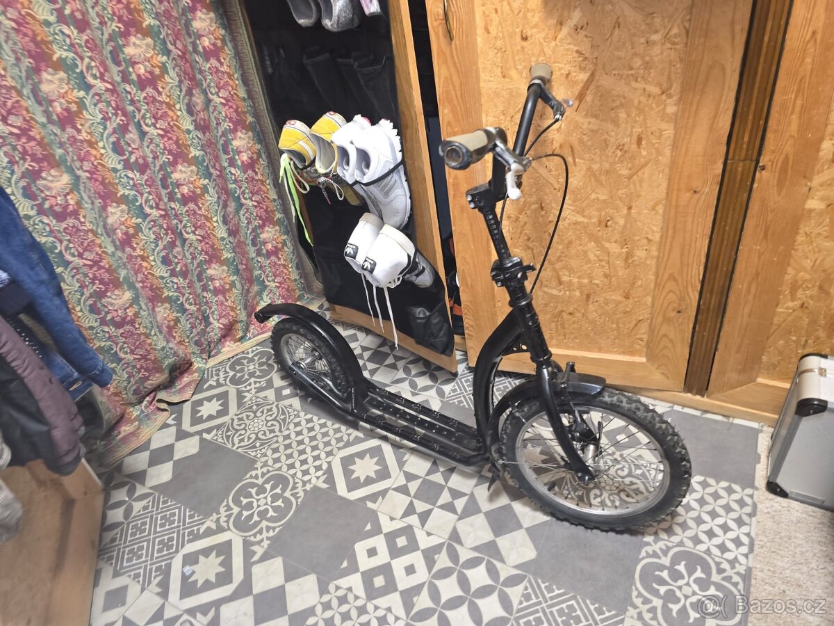 Koloběžka Kostka City