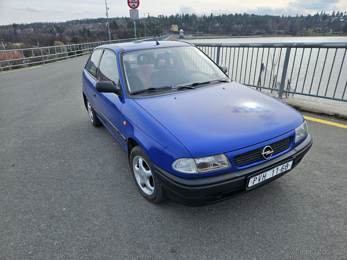 Opel Astra F 1,7TD -jeden majitel