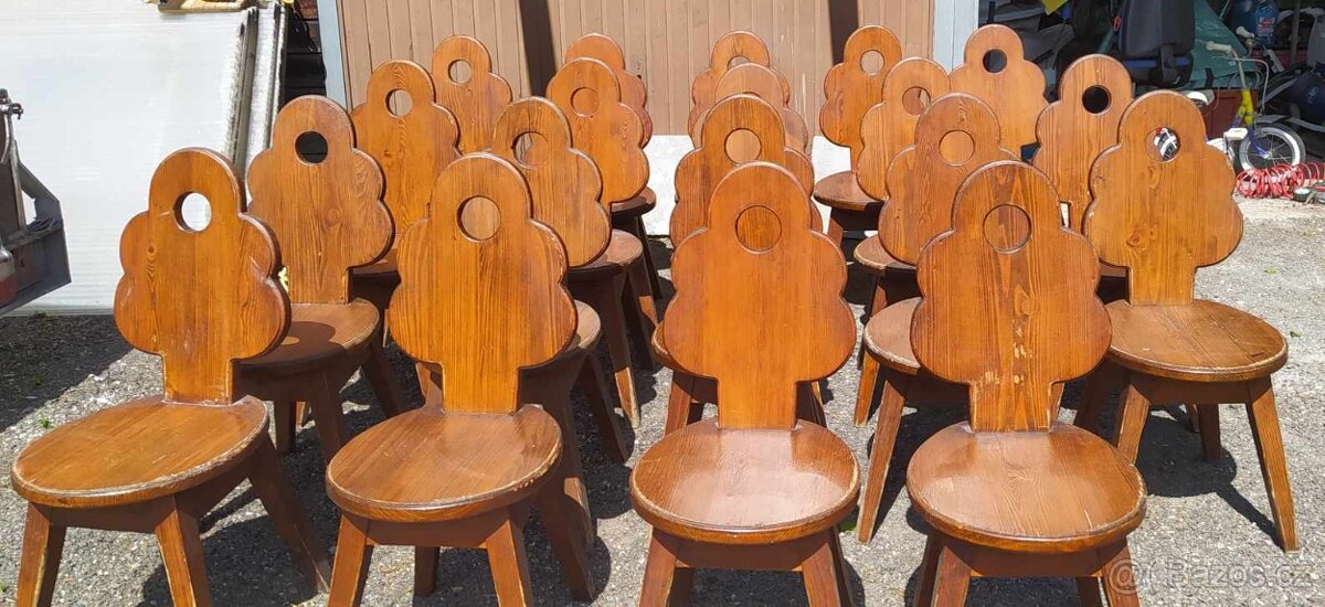 Masivní židle 20 kusů