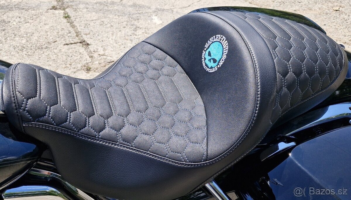 Sedlo na Harley Touring