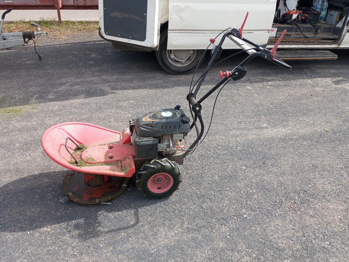 Bubnová sekačka Jikov R225