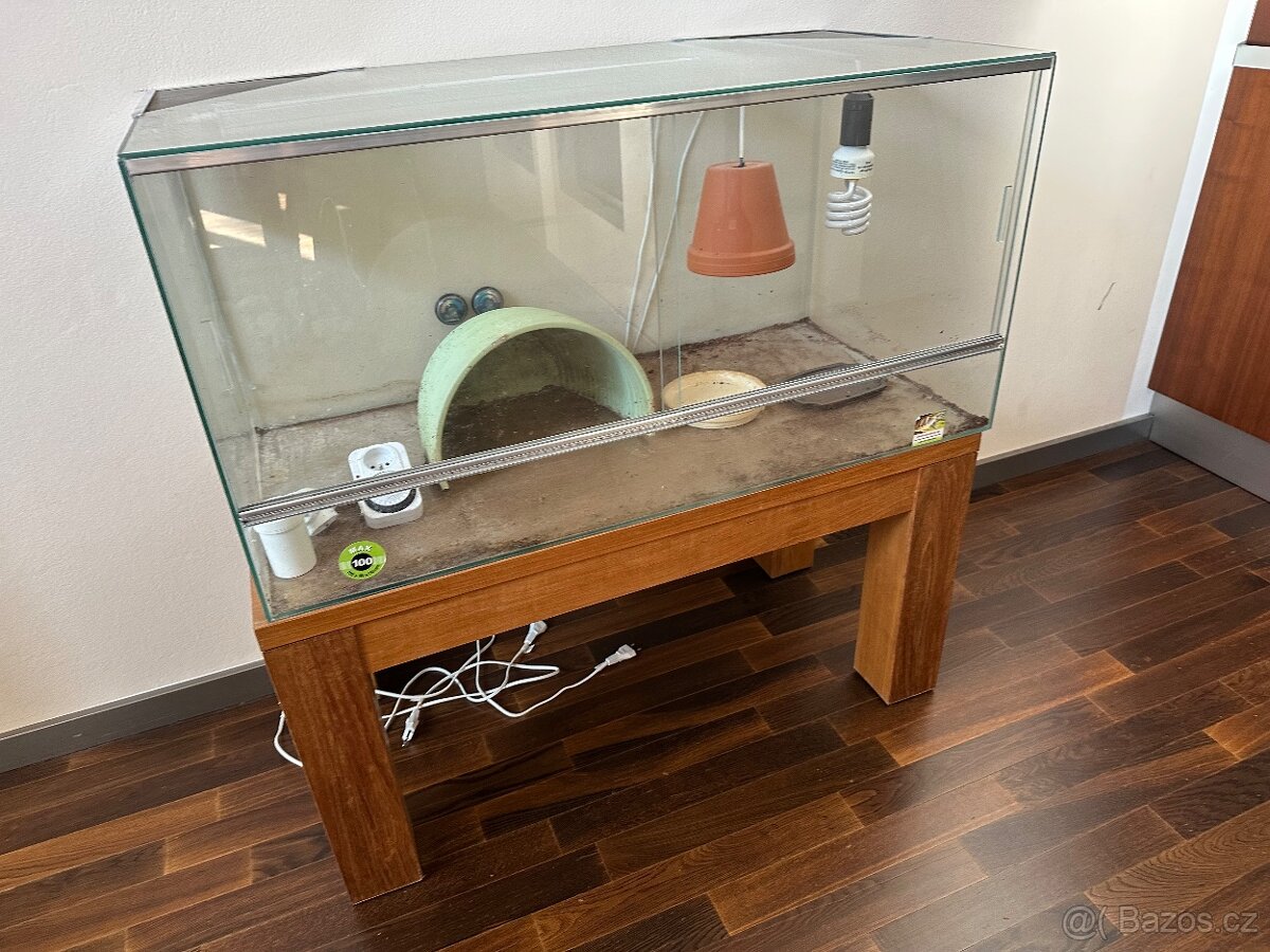 terarium pro želvu