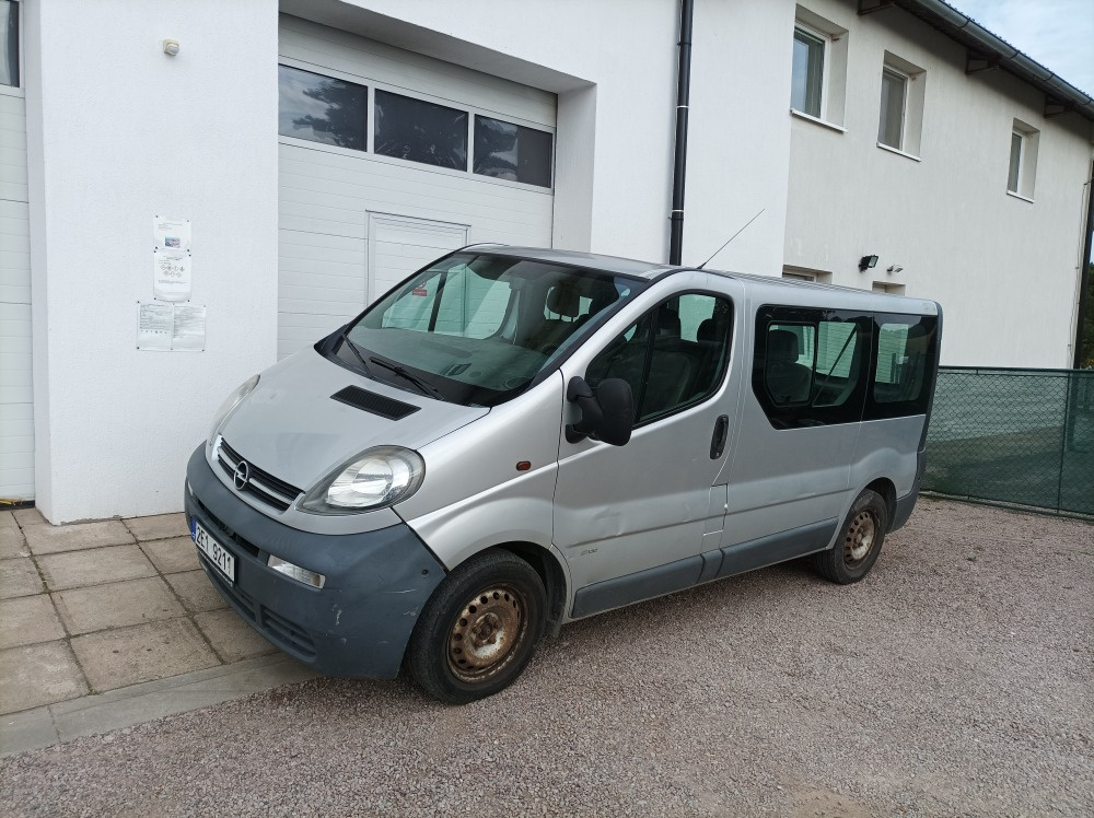 Opel Vivaro kombi 1,9 TDI - náhradní díly