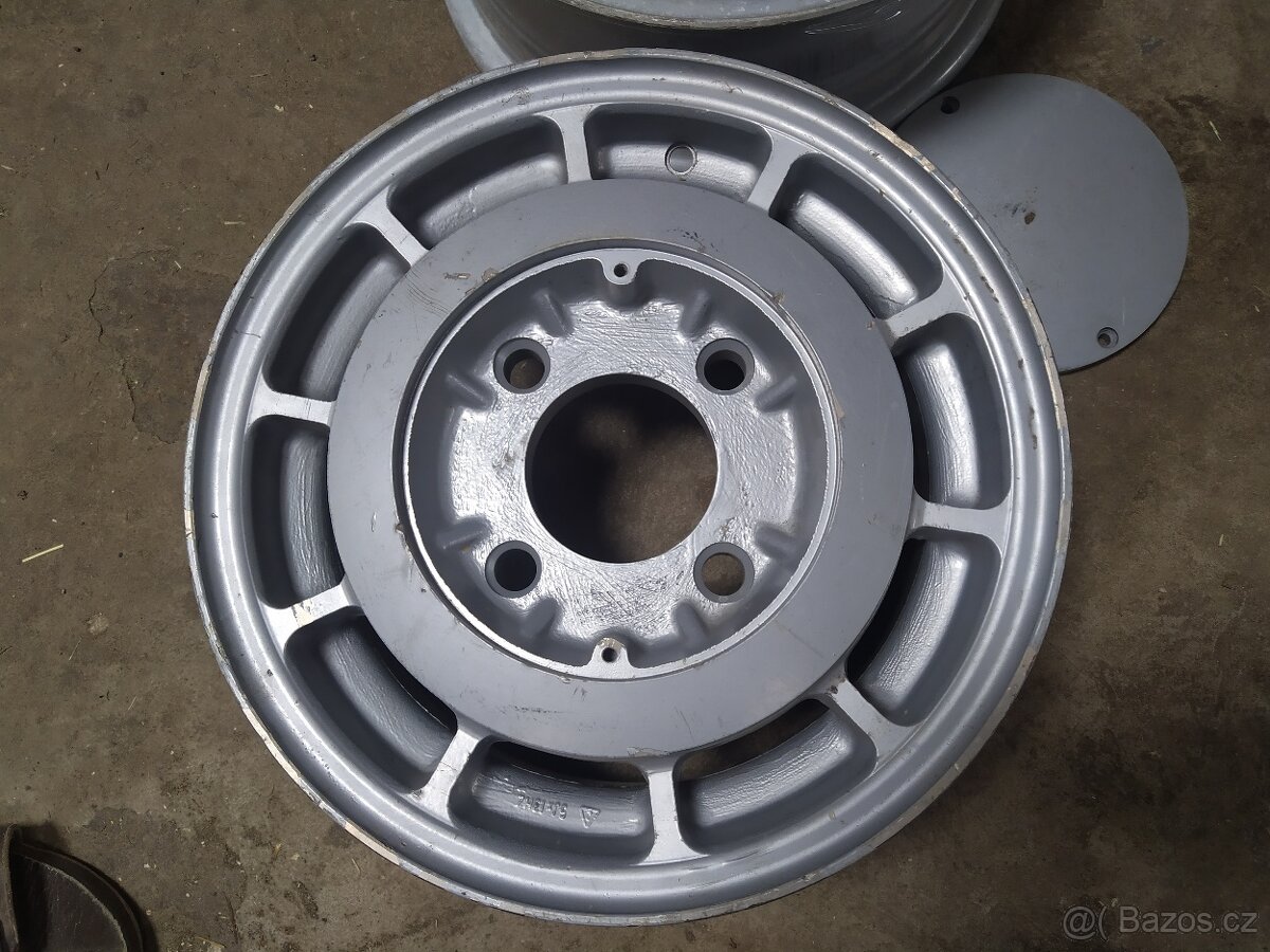 ALU kola 4x130