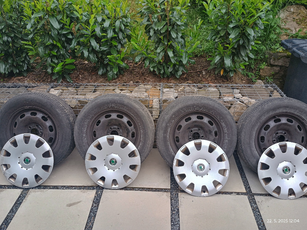 Pneu 195/65 R15, vč. disků (4+2)