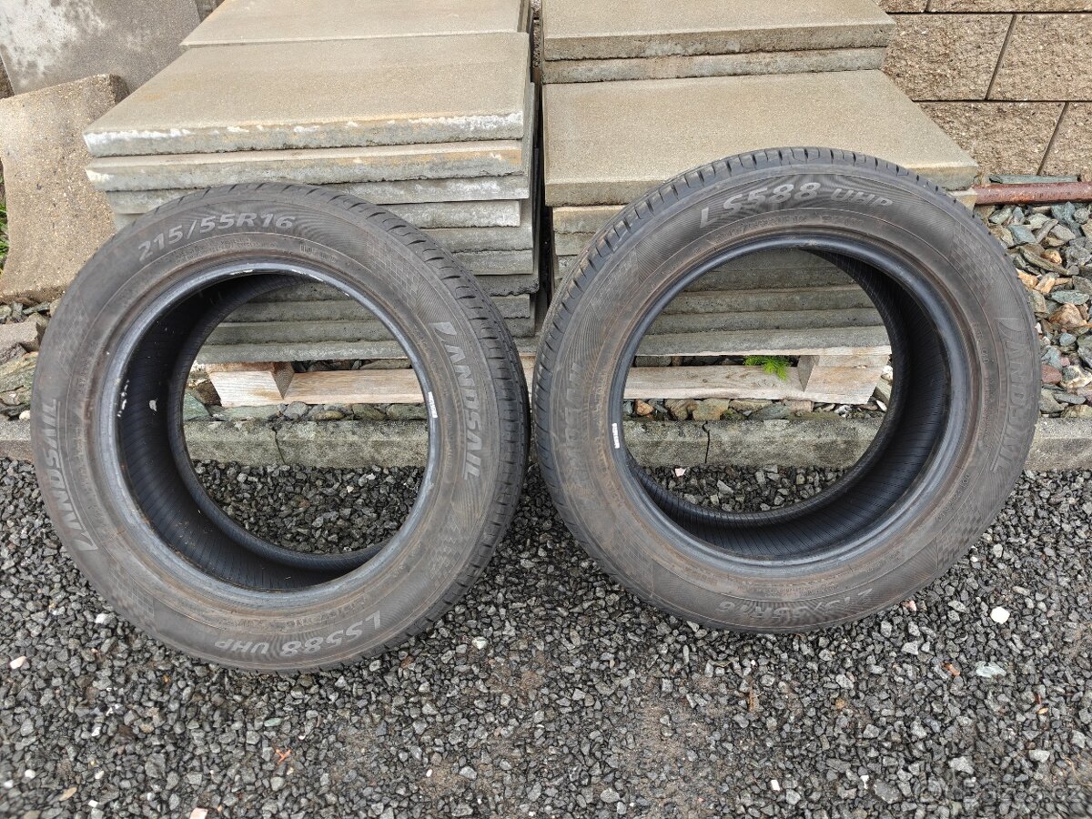 Pneu Landsail 215/55/16