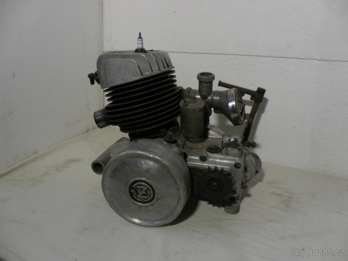 čz 175 předválečná motor